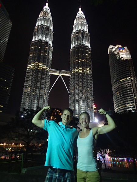 Petronas towers flex