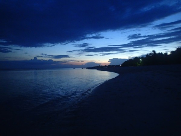 Solnedgang over stranden ved Bantayan Island